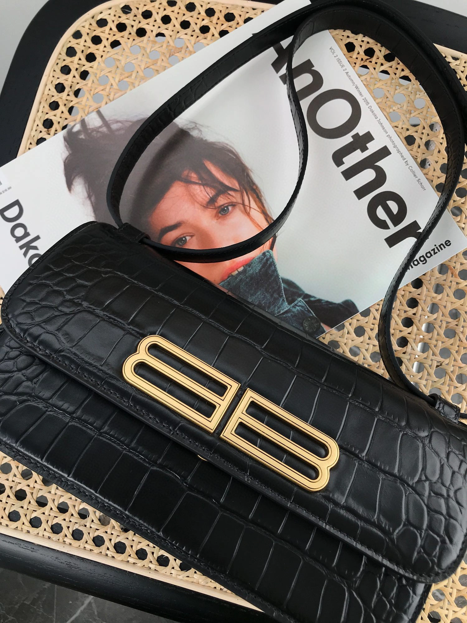 MOMO- 67469323ECM1000 Gossip item：B-B063F1906C