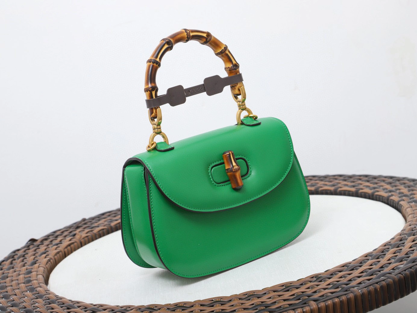 MOMO- 675797-10ODT-3384 cowhide item：B-B191F1224C
