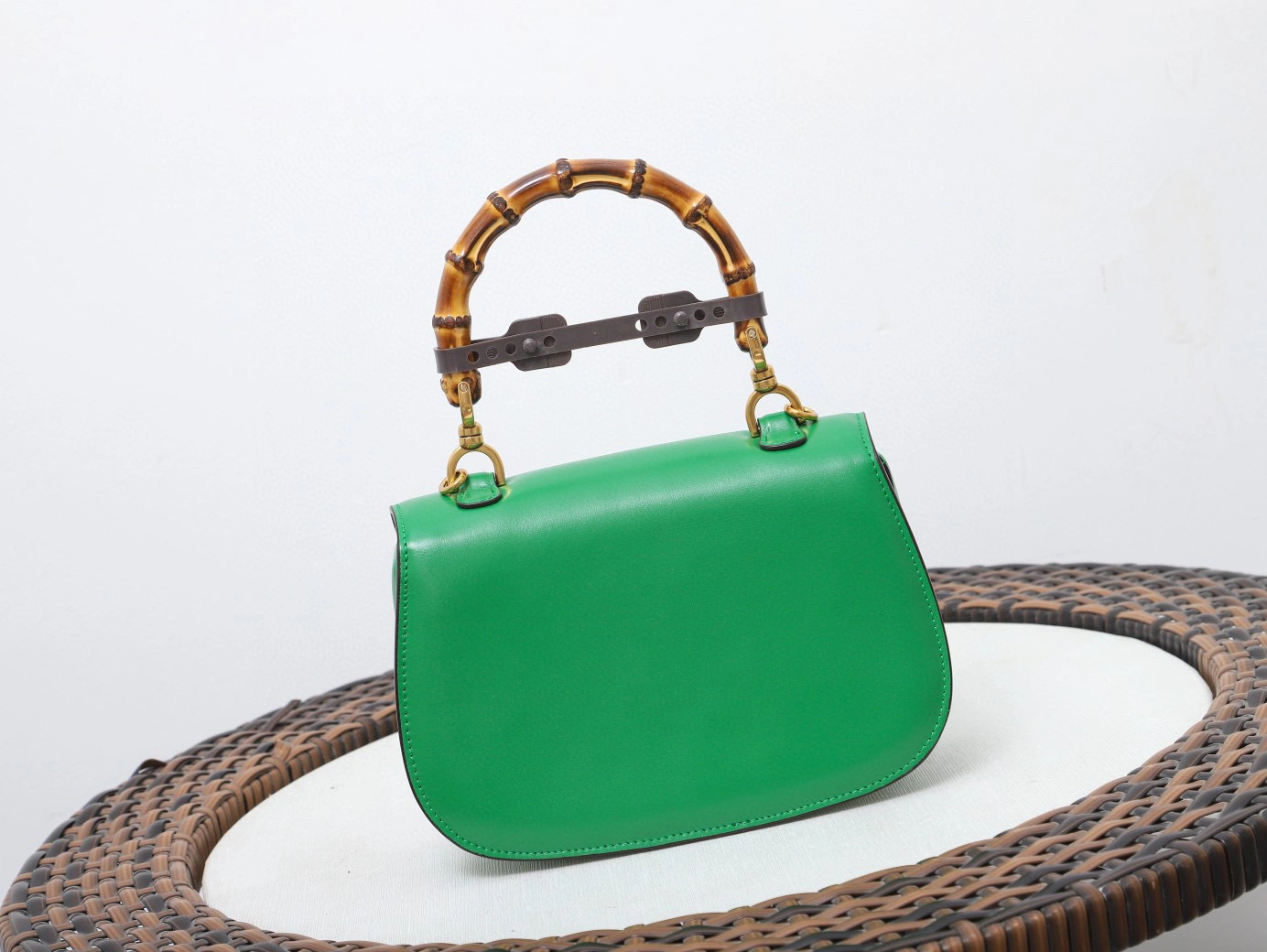 MOMO- 675797-10ODT-3384 cowhide item：B-B191F1224C