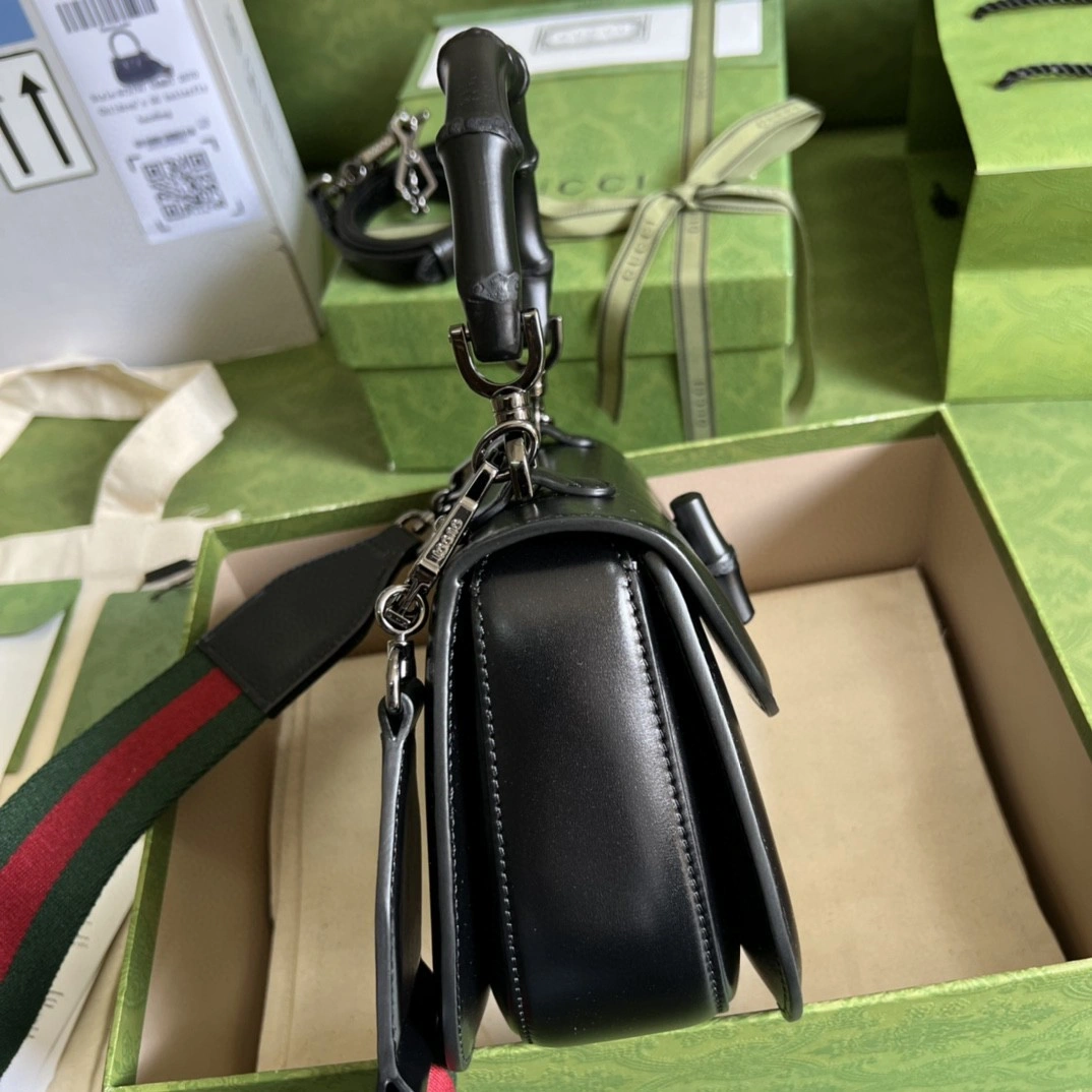 MOMO- 675797 sheephide item : B-B271C1505
