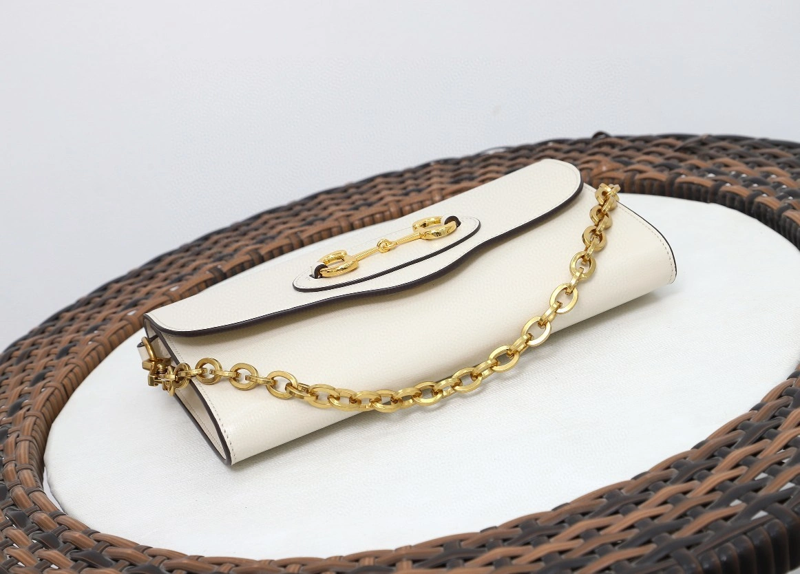 MOMO- 677286 cowhide item : A-B191M0505