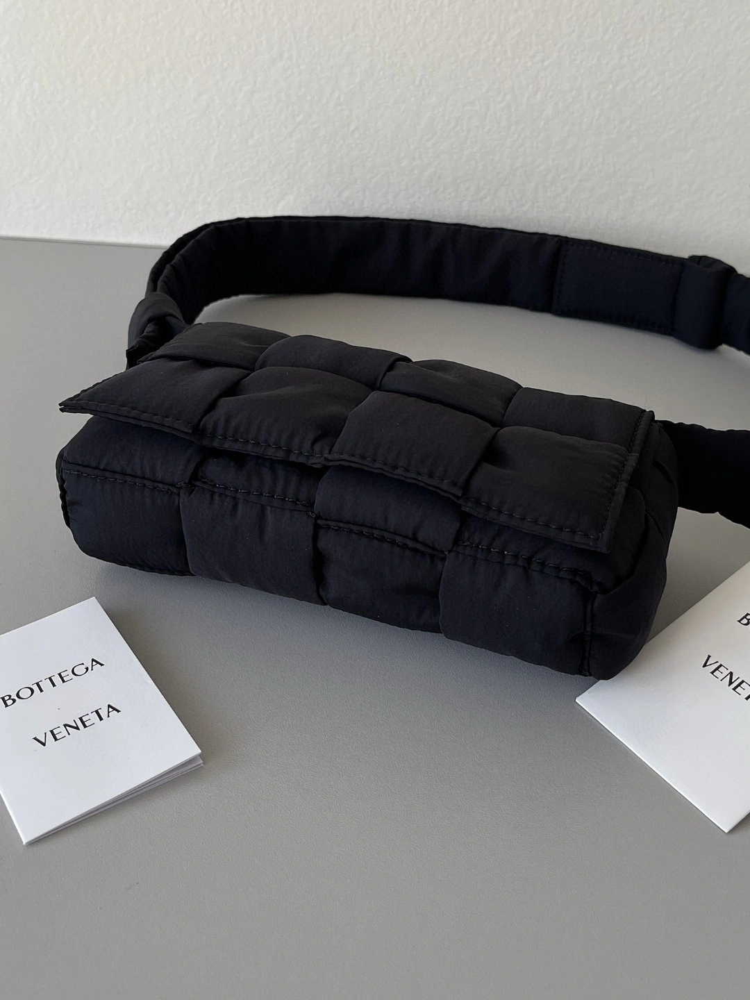&MOMO- 679763VBO808803 679763-VBO80-8803 sheephide item : B-B063D1814