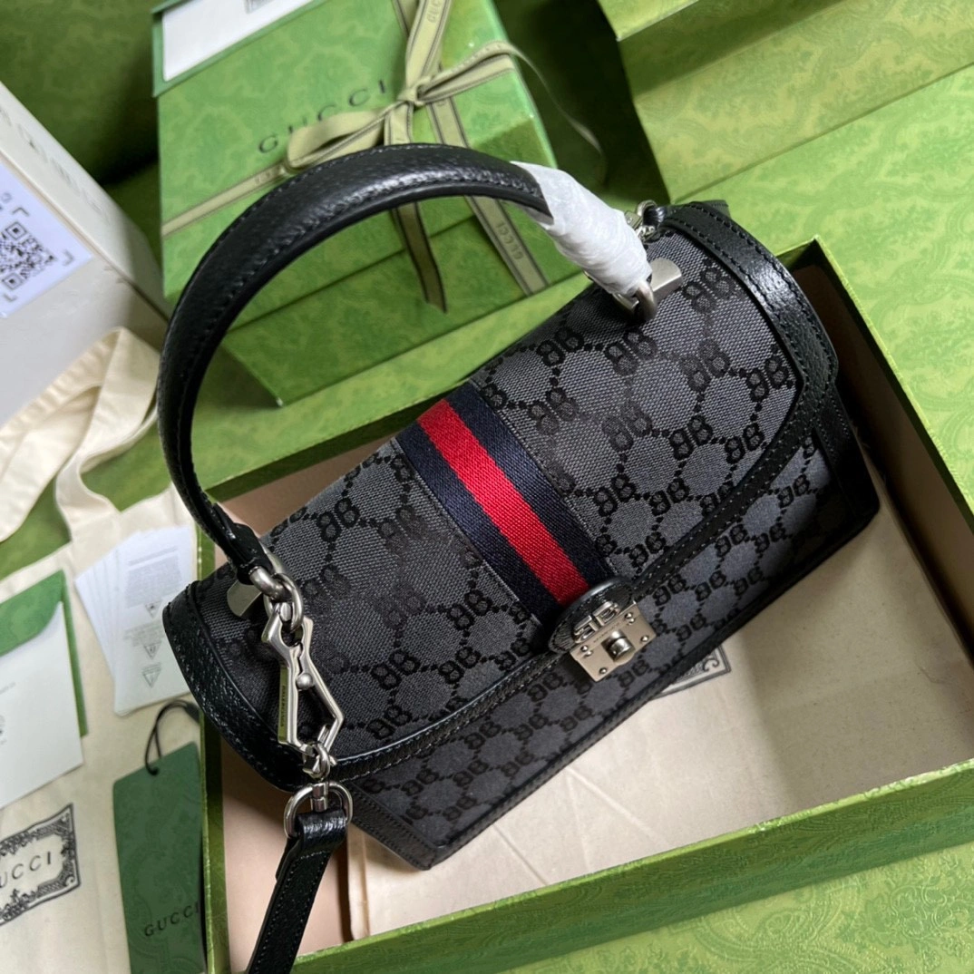 MOMO- 680119 Clones item : B-B085C1312