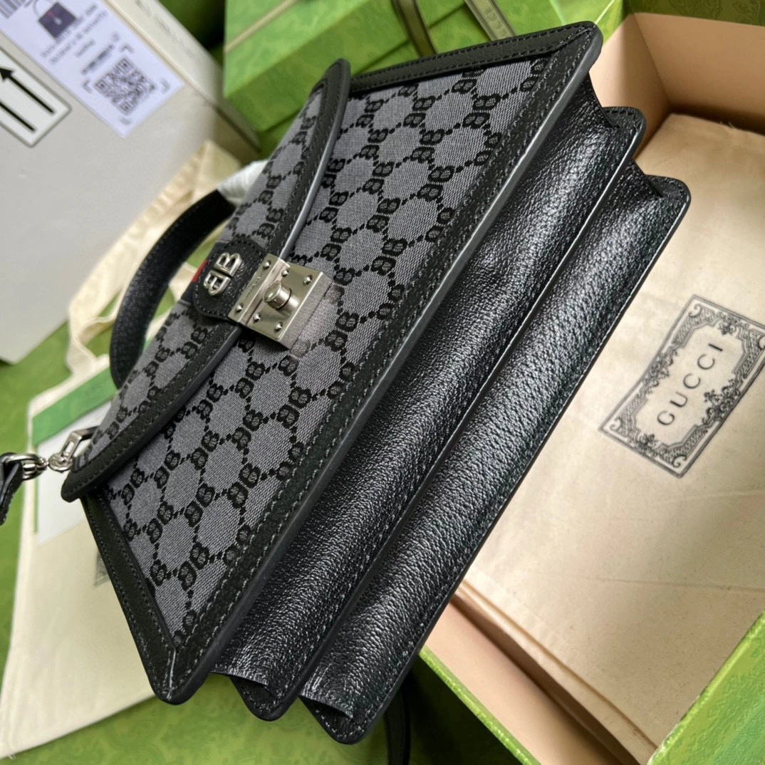 MOMO- 680119 Clones item : B-B085C1312