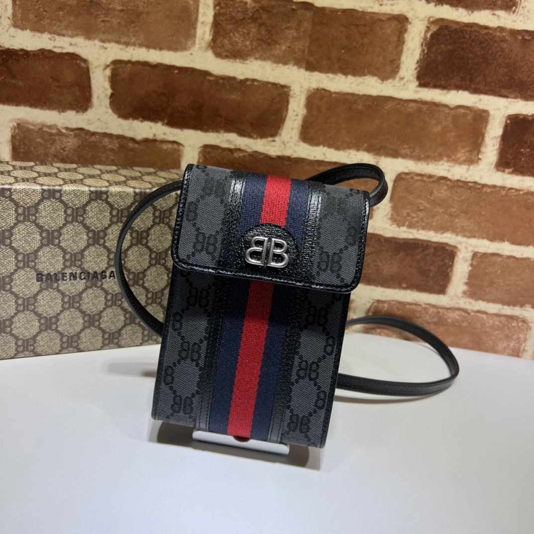 MOMO- 6801302103X1000 item : B-B063D1044