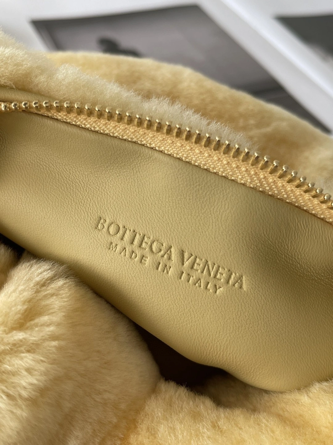 MOMO- 680697 sheephide Mini Jodie item : B-B085C0950