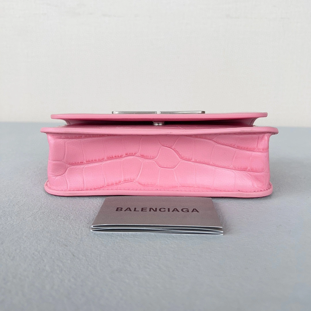 MOMO- 68889423ECY5906 Gossip bag cowhide item：B-B063F1902C