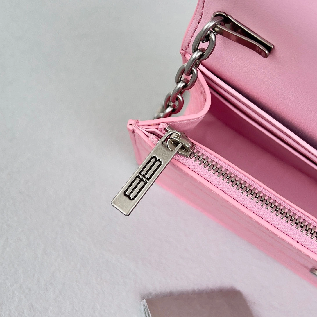 MOMO- 68889423ECY5906 Gossip bag cowhide item：B-B063F1902C