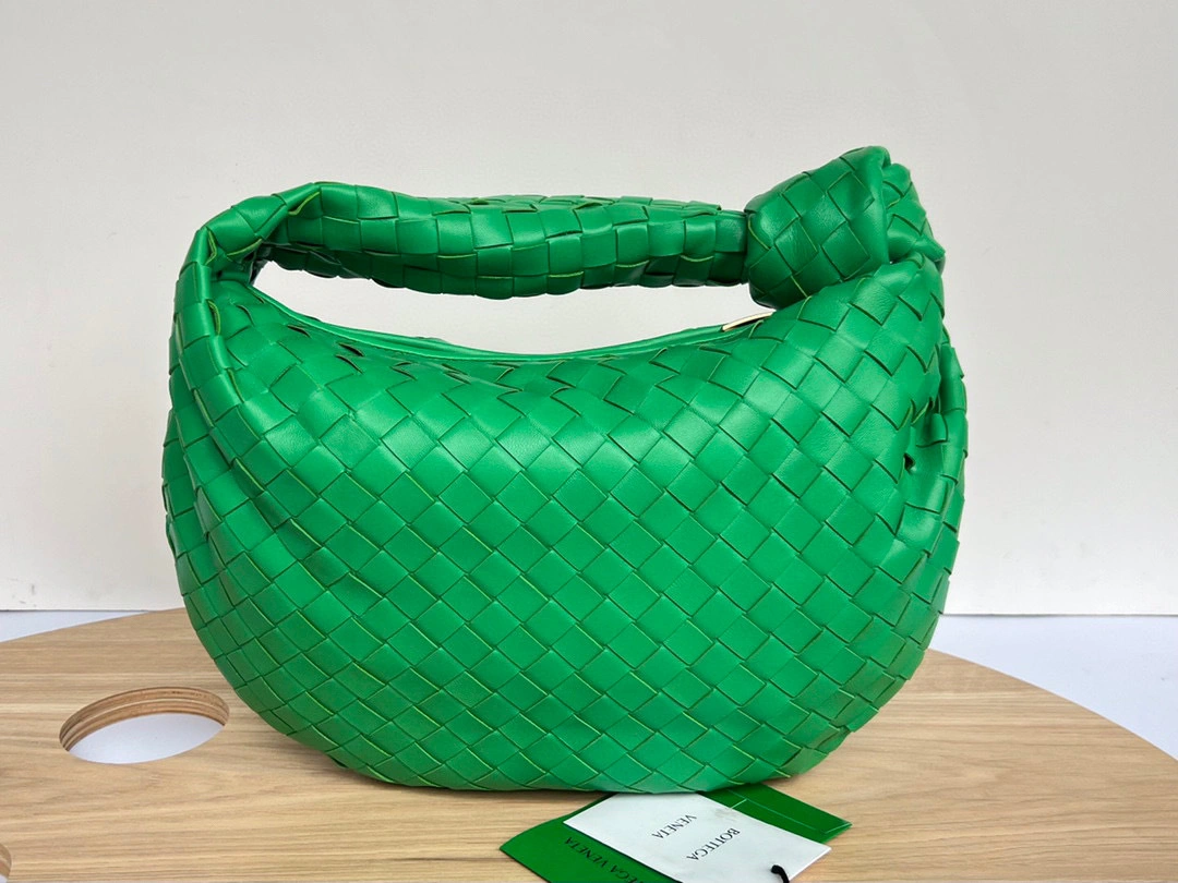 MOMO- 690225VCPP03722 item：B-B063G0624C