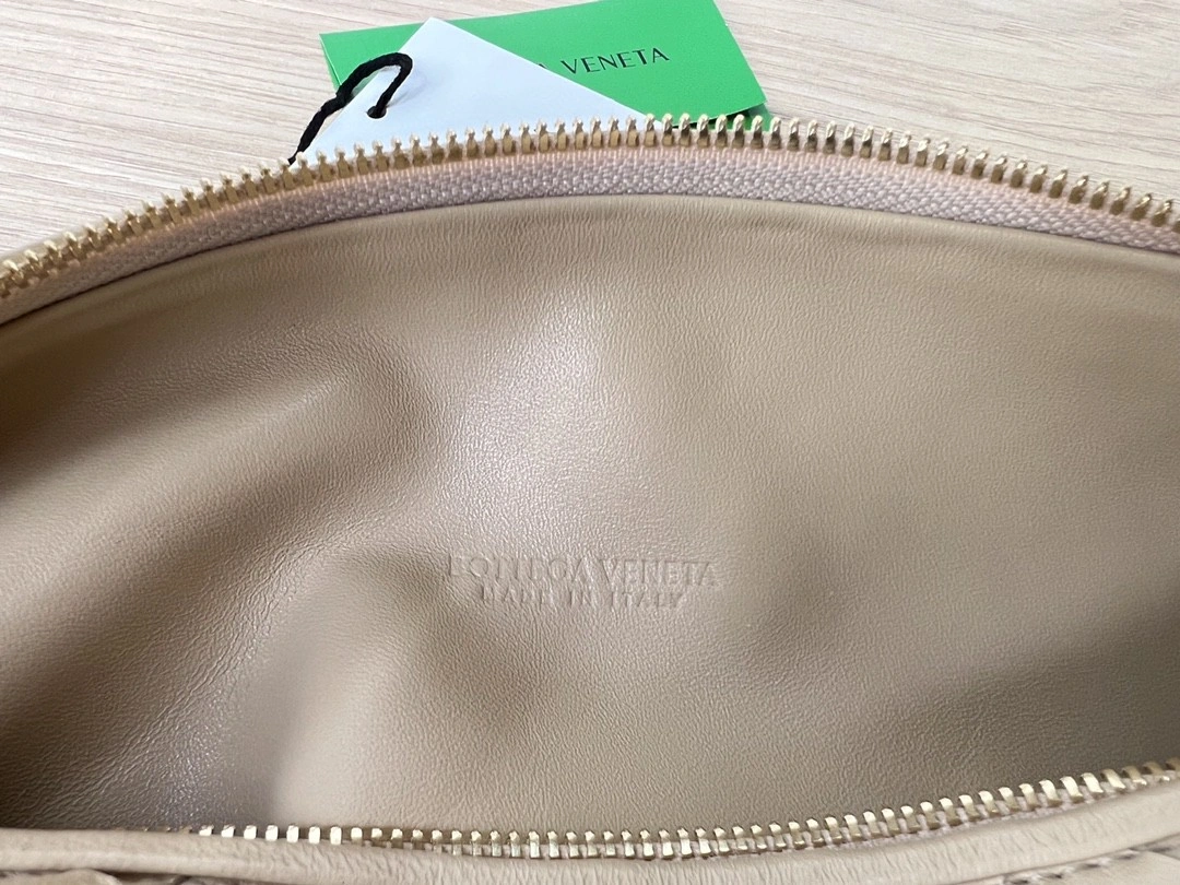 MOMO- 690225VCPP03902 sheephide JODIE item : B-B063D2901W