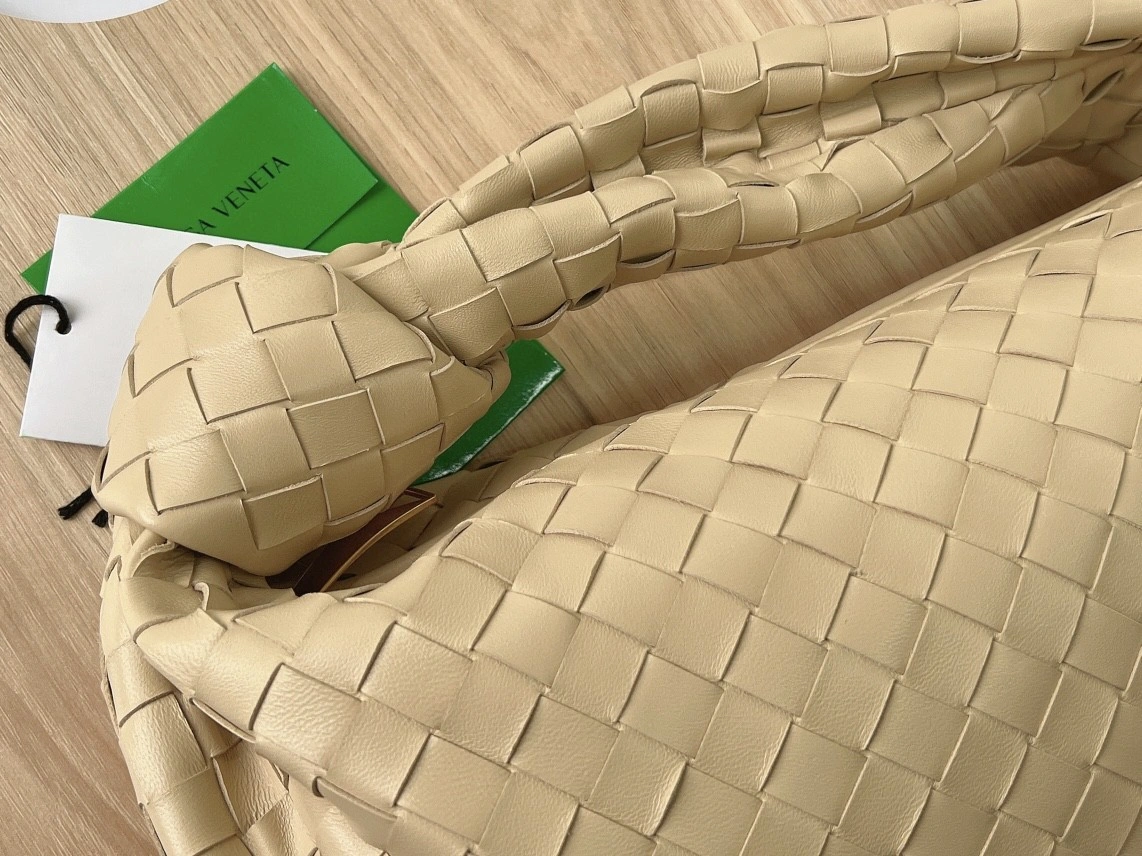 MOMO- 690225VCPP03902 sheephide JODIE item : B-B063D2901W