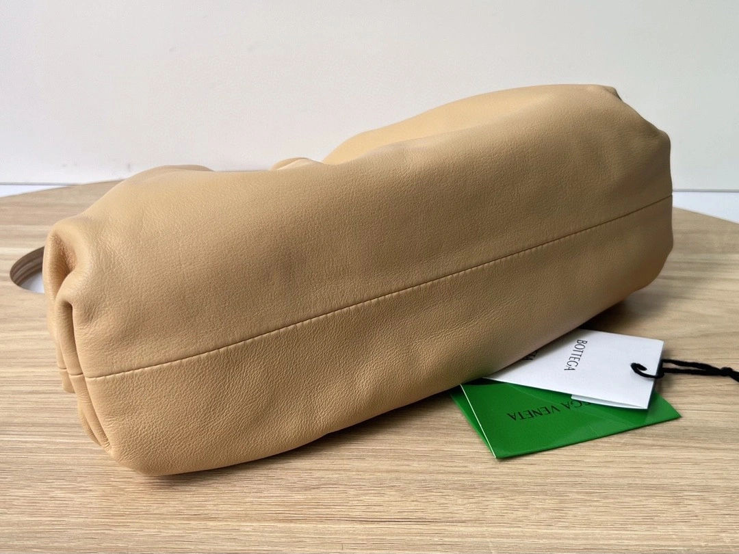 MOMO- 690238 Lambskin THE POUCH item : B-B000C0952