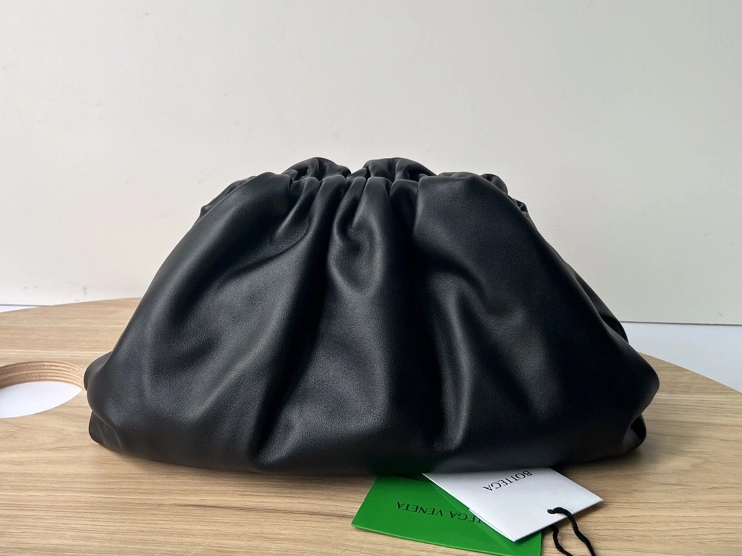 MOMO- 690238 Lambskin THE POUCH item : B-B000C0954