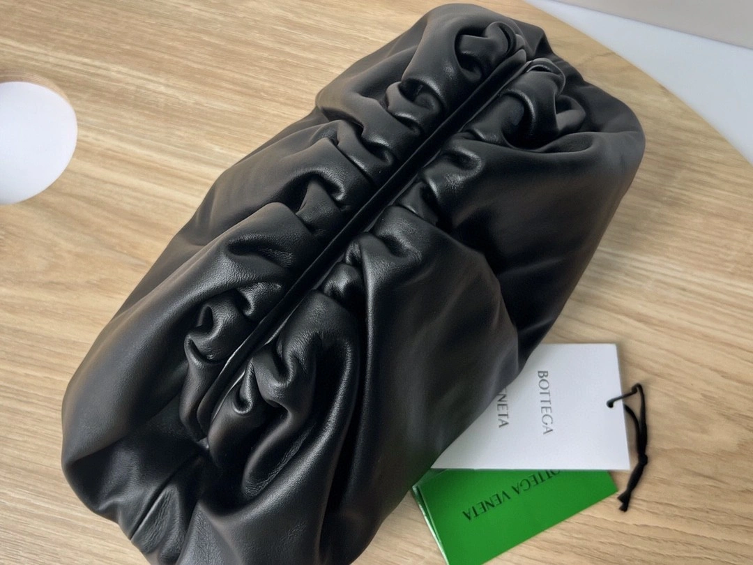 MOMO- 690238 Lambskin THE POUCH item : B-B000C0954