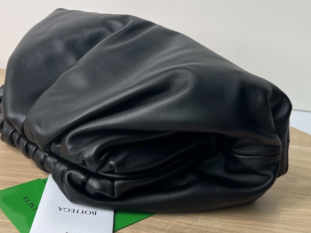 MOMO- 690238 Lambskin THE POUCH item : B-B000C0954