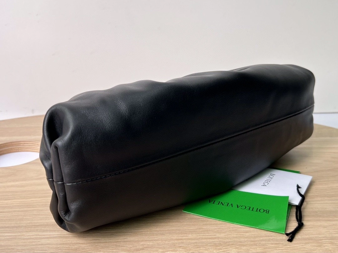 MOMO- 690238 Lambskin THE POUCH item : B-B000C0954