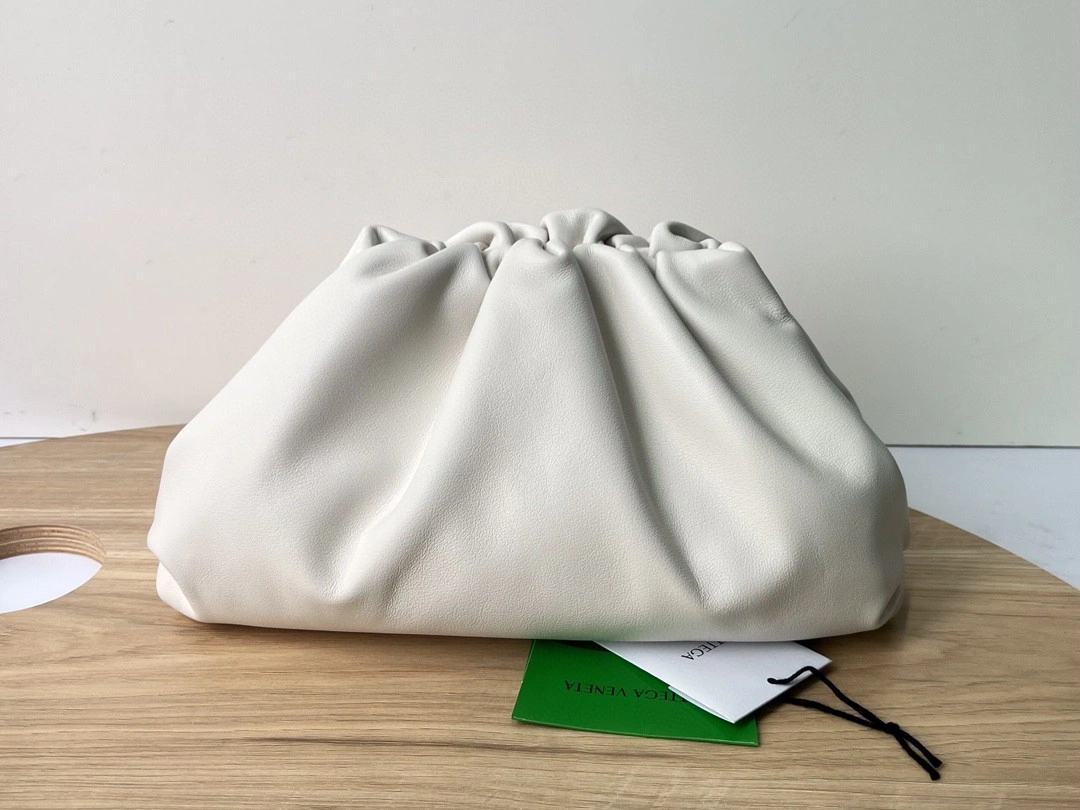 MOMO- 690238 Lambskin THE POUCH item : B-B000C0955