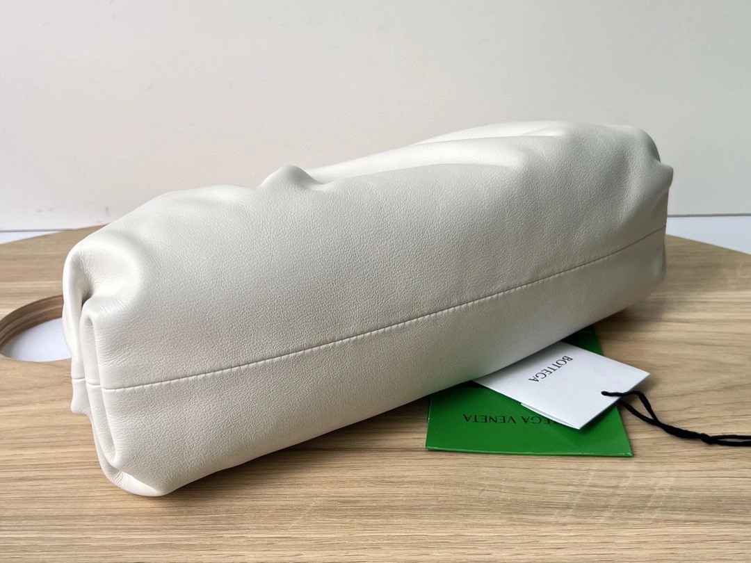 MOMO- 690238 Lambskin THE POUCH item : B-B000C0955