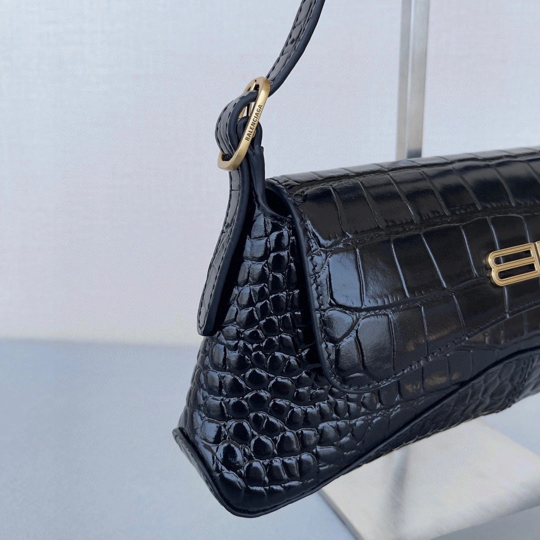 MOMO- 6956452108X1000 item：B-B063F1912C
