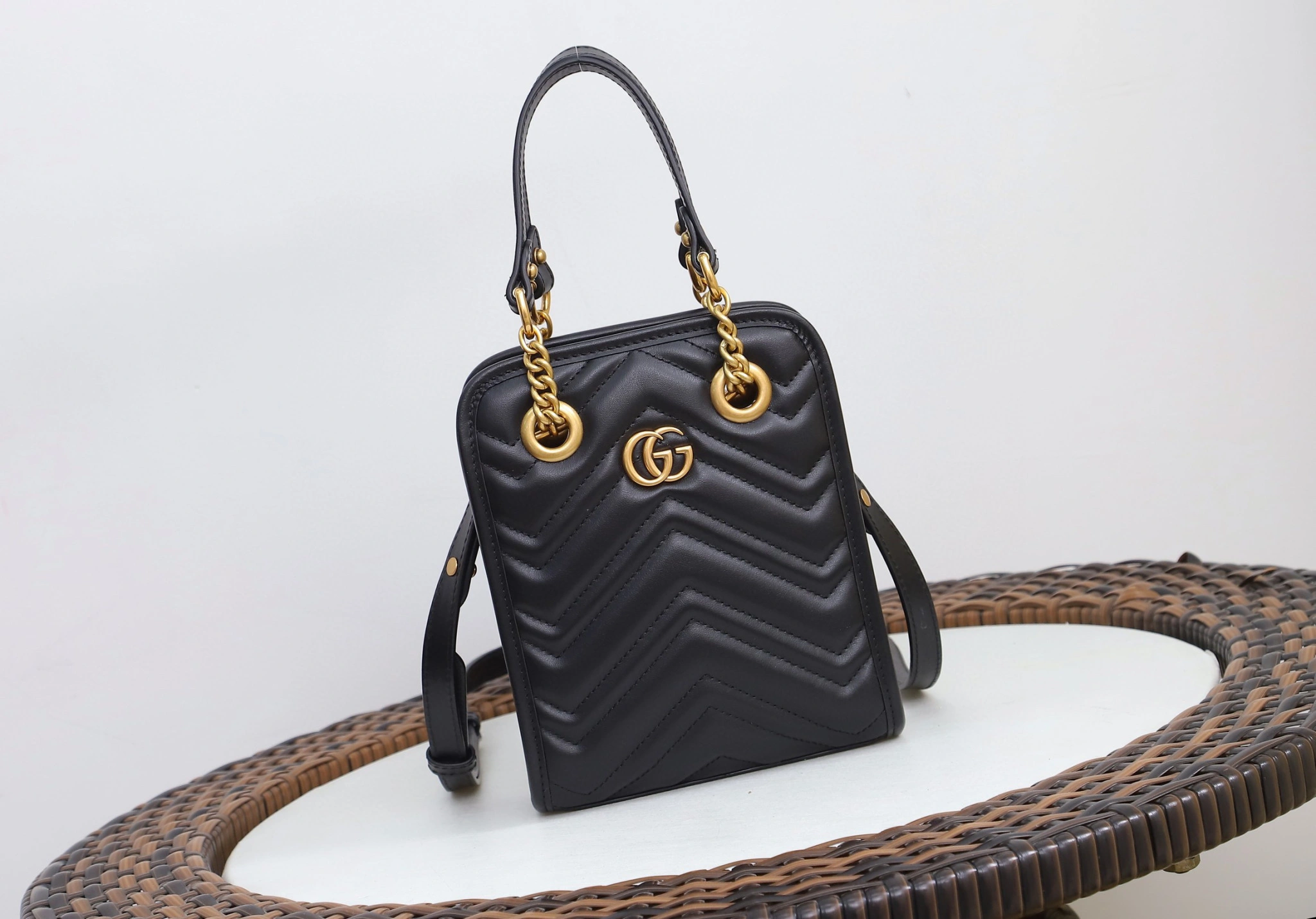 MOMO- 696123-DTDHT-1000 cowhide item：B-B191F1120C