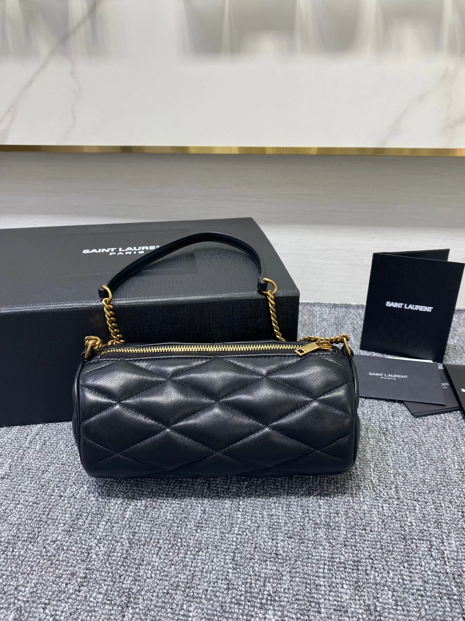 MOMO- 699703-AAAJU-1000 sade lambskin item：B-B000F0527C