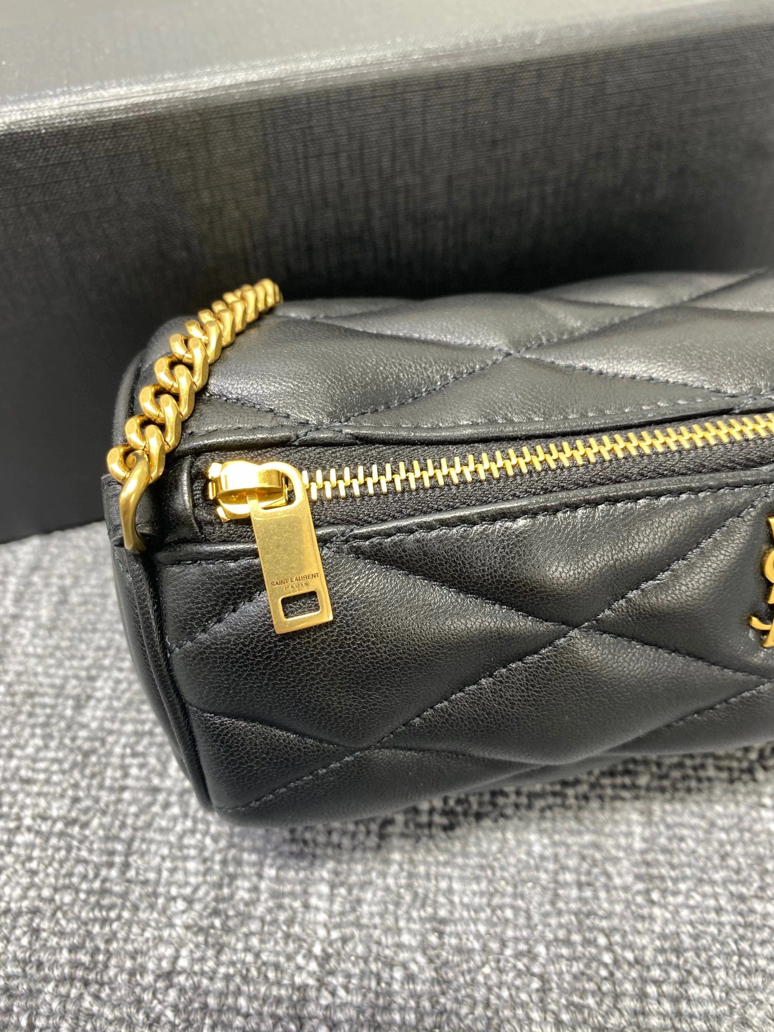 MOMO- 699703-AAAJU-1000 sade lambskin item：B-B000F0527C