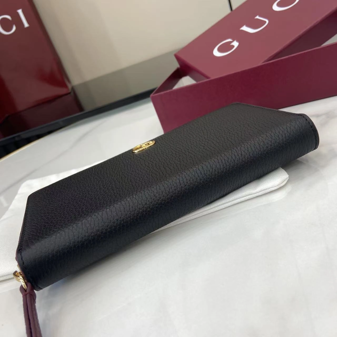 MOMO- 6u33i 456117-AAE5F-1062 high quality version item：E-B813I2428
