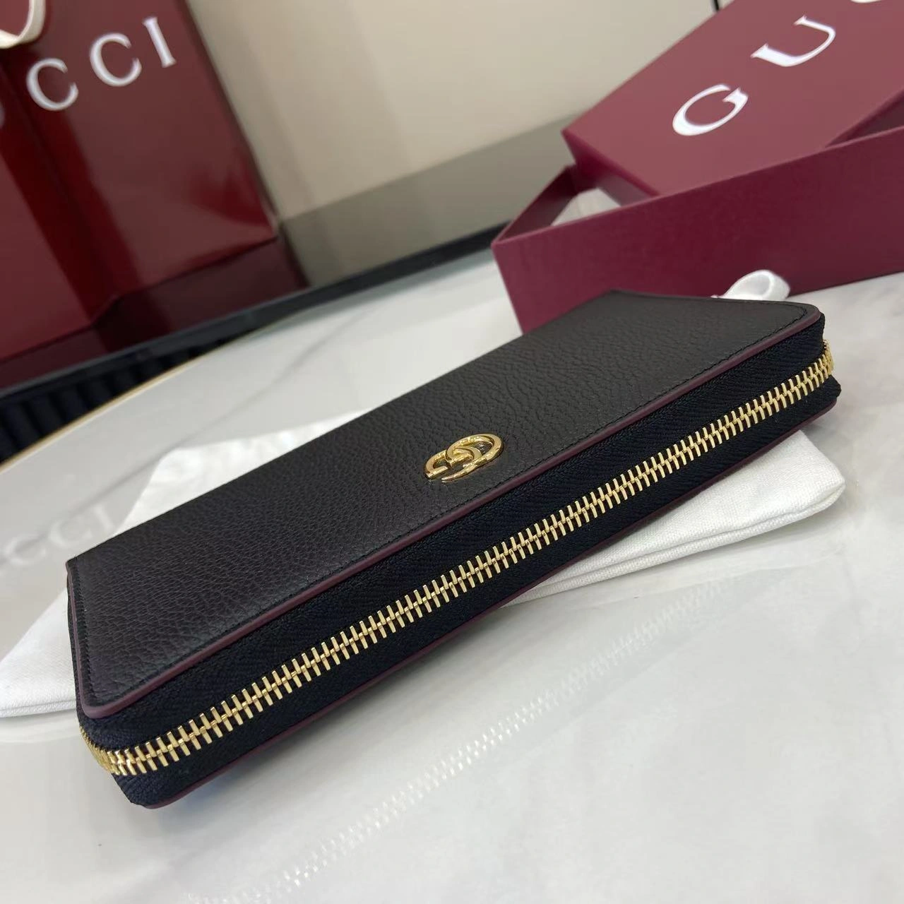 MOMO- 6u33i 456117-AAE5F-1062 high quality version item：E-B813I2428
