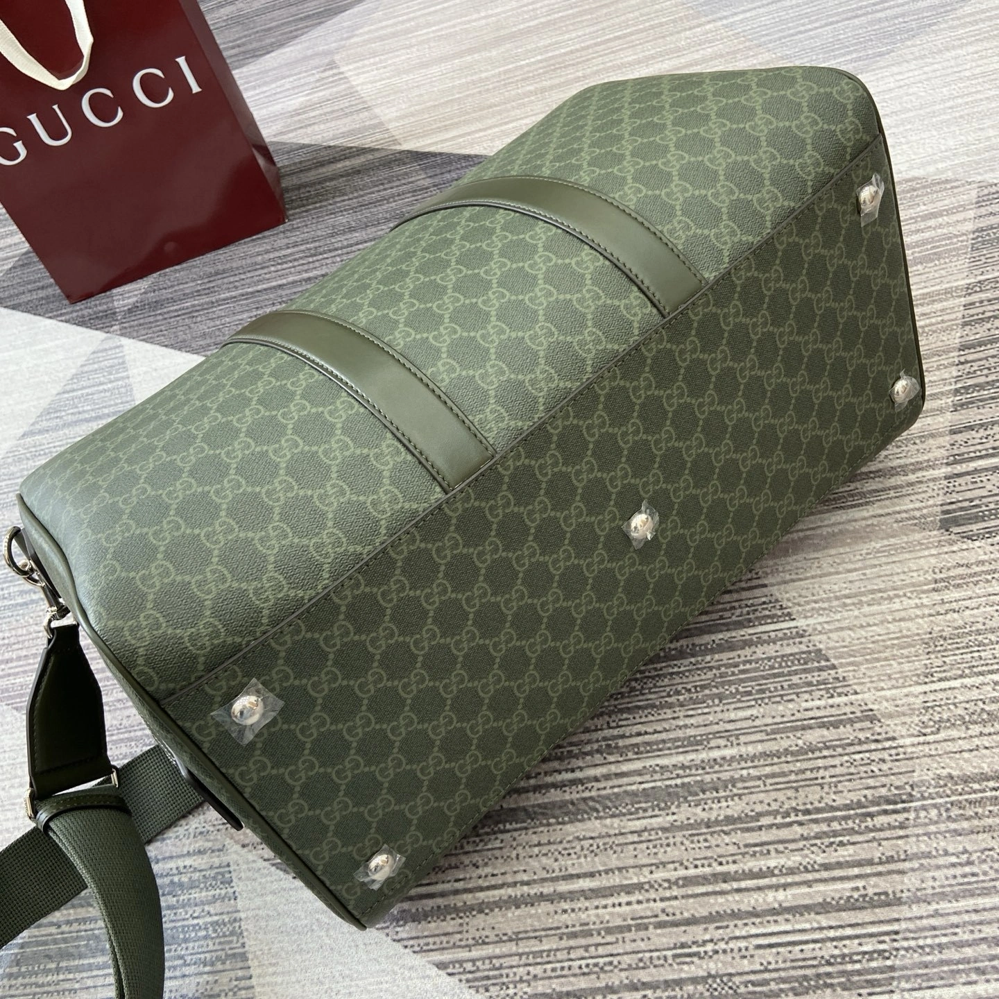 MOMO--6u33i 792074-FAFAI-8489 high quality version item:E-B815K2826
