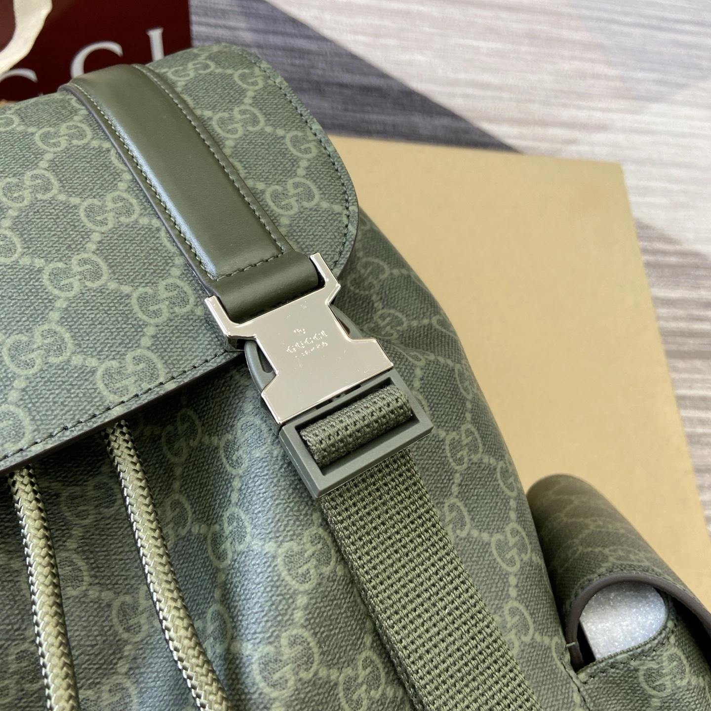 MOMO--6u33i 792080-FAFAJ-8489 high quality version item:E-B815K2827