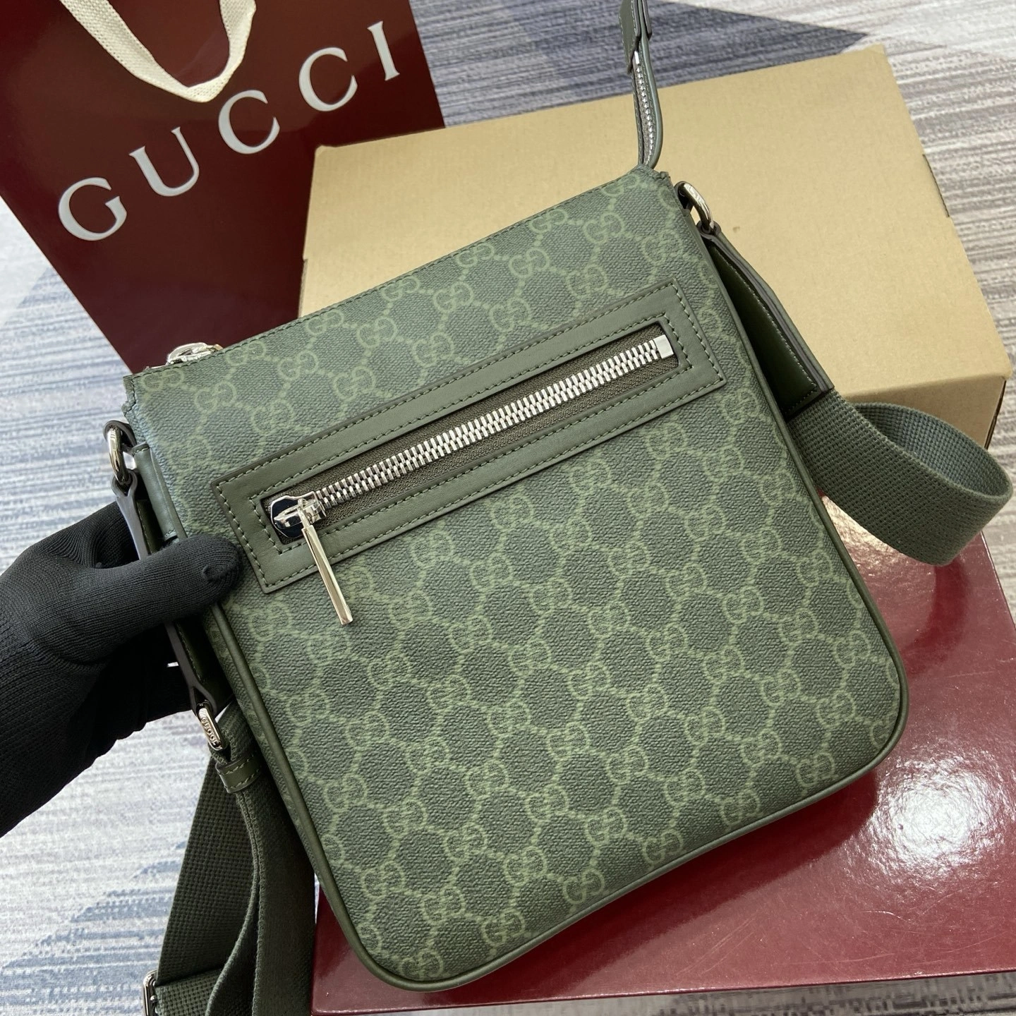 MOMO--6u33i 792082-FAFAI-8489 high quality version item:E-B815K2830