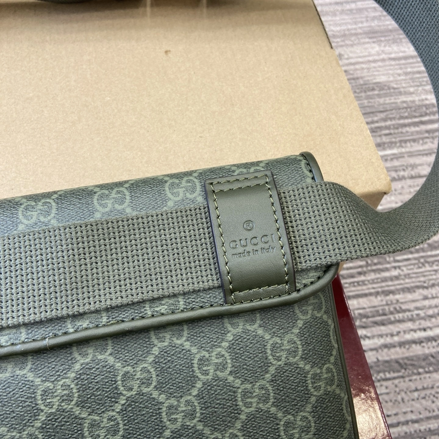 MOMO--6u33i 792091-FAFAI-8489 high quality version item:E-B815K2832