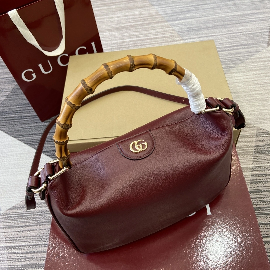 MOMO--6u33i 799862-UYU0G-6207 high quality version item:E-B815K2027