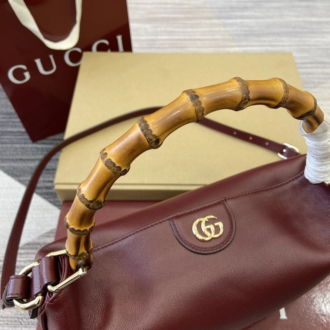MOMO--6u33i 799862-UYU0G-6207 high quality version item:E-B815K2027