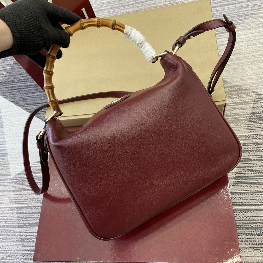 MOMO--6u33i 799862-UYU0G-6207 high quality version item:E-B815K2027