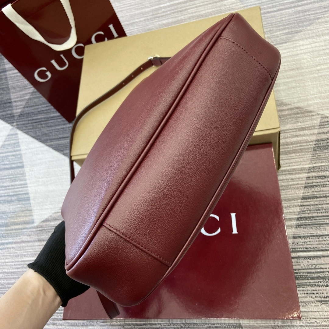 MOMO--6u33i 799862-UYU0G-6207 high quality version item:E-B815K2027