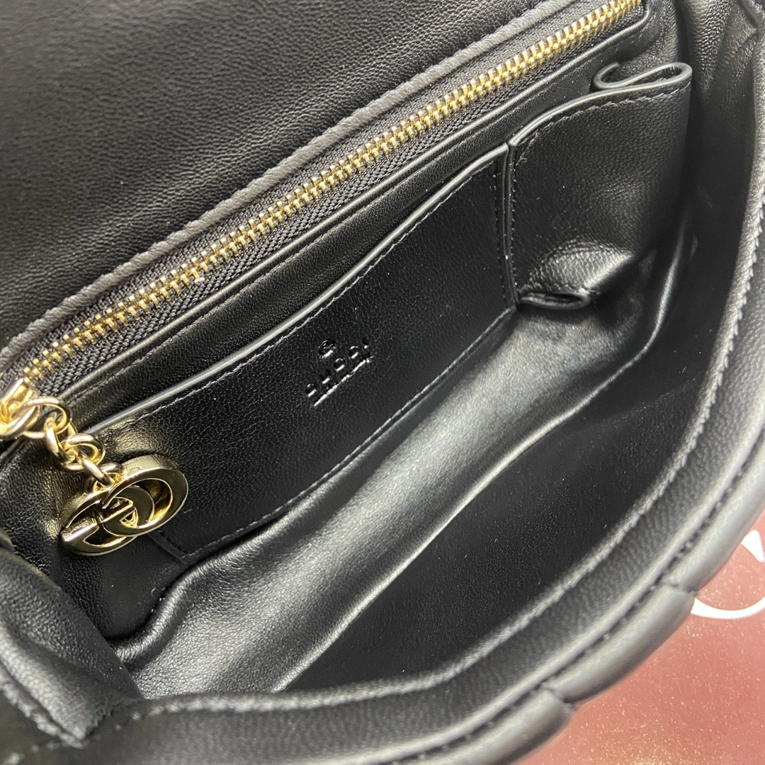 MOMO--6u33i 806017-AAD71-1000 high quality version GG Milano item:E-B815K2808