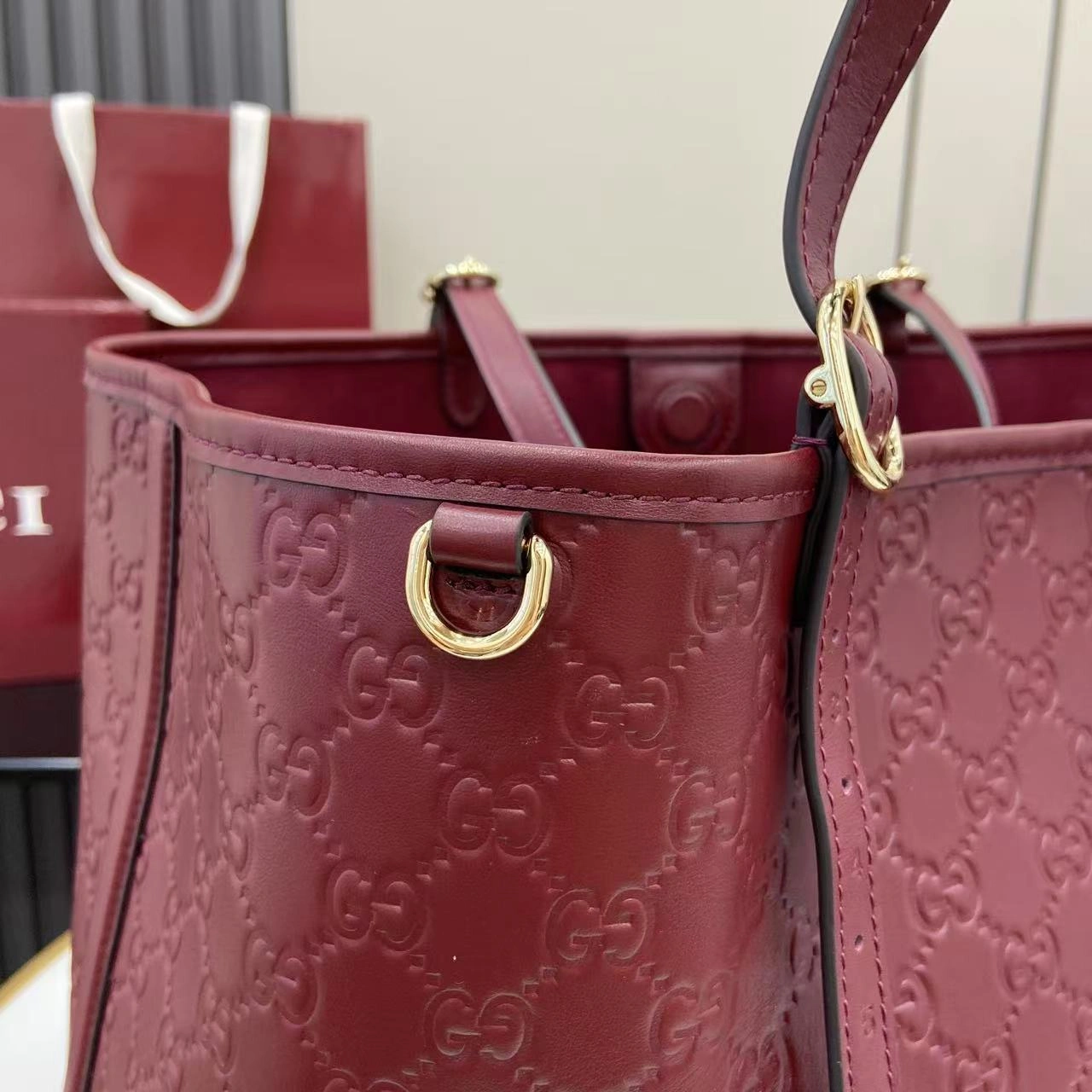 MOMO- 6u33i 815213-AAFD-V6207 high quality version item：E-B813I2427