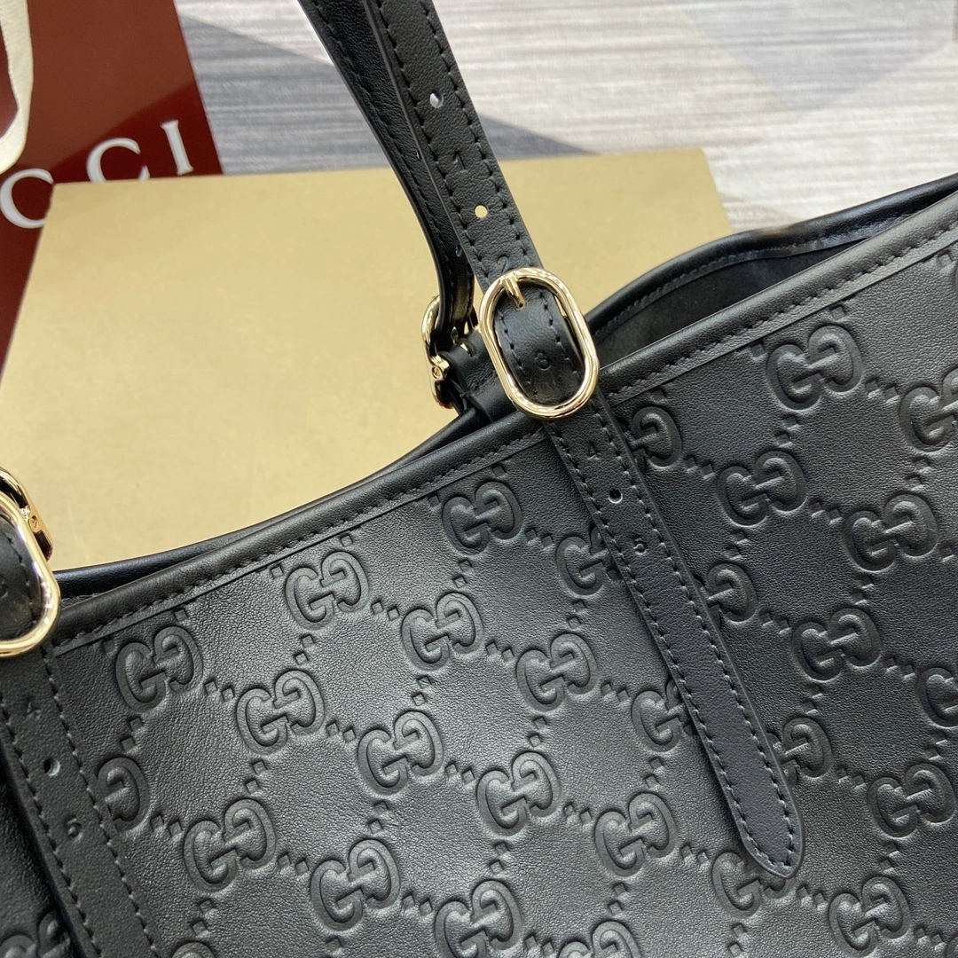 MOMO--6u33i 815213-AAFDV-1000 high quality version GG Emblem item:E-B815K2034