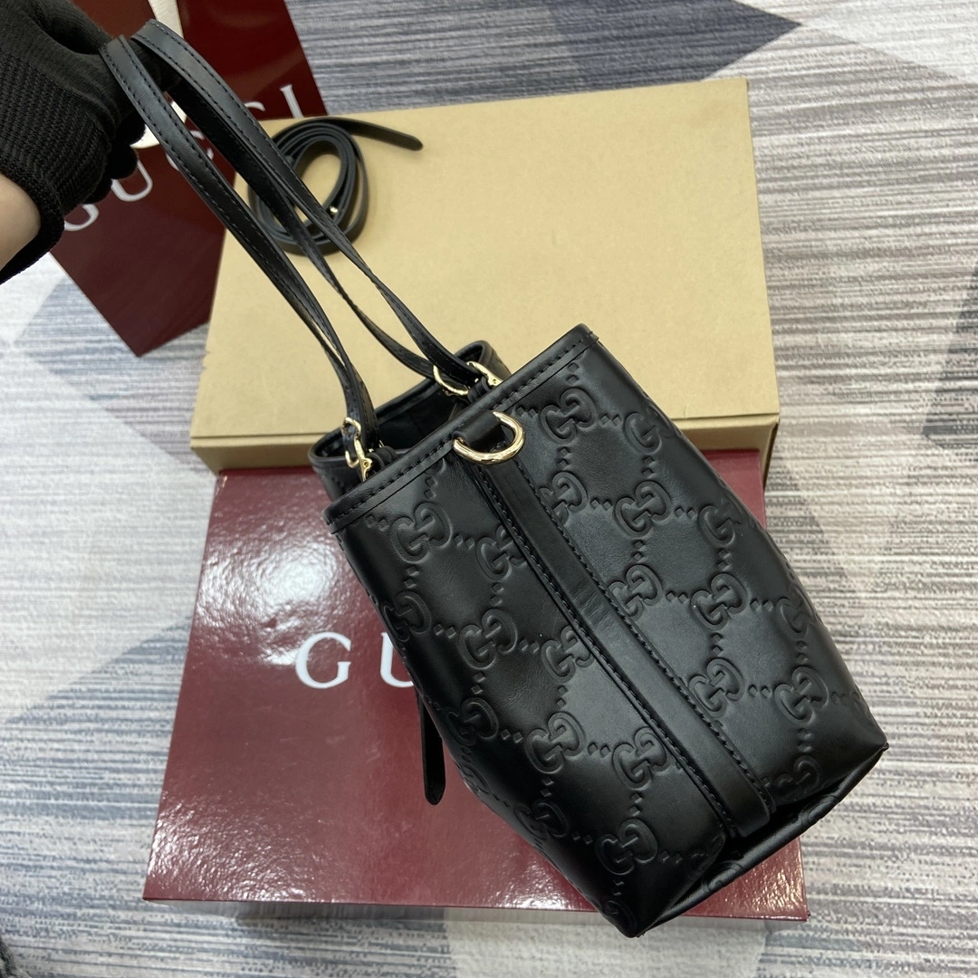 MOMO--6u33i 815214-AAFDV-1000 high quality version GG Emblem item:E-B815K2035
