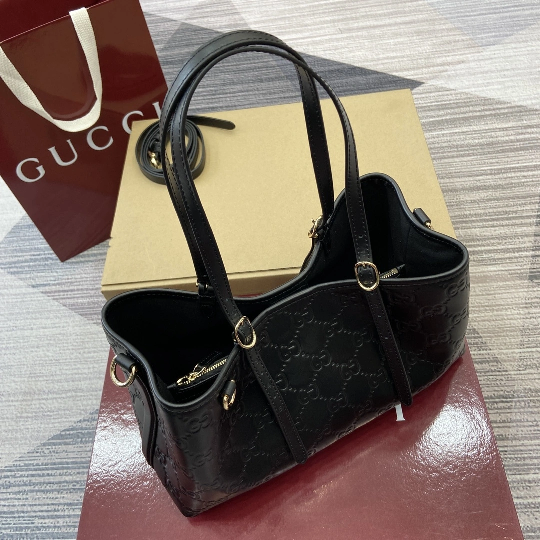 MOMO--6u33i 815214-AAFDV-1000 high quality version GG Emblem item:E-B815K2035