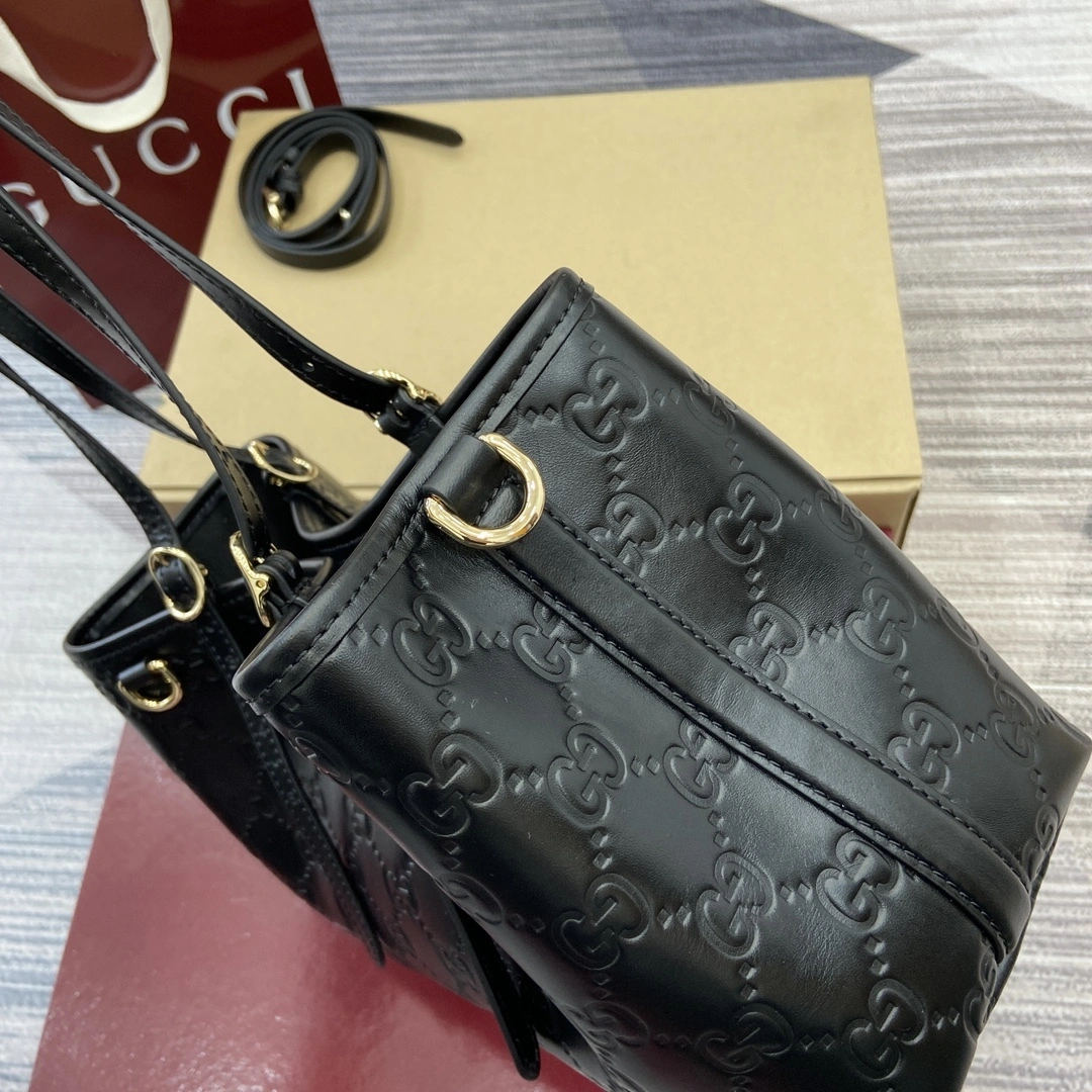 MOMO--6u33i 815214-AAFDV-1000 high quality version GG Emblem item:E-B815K2035