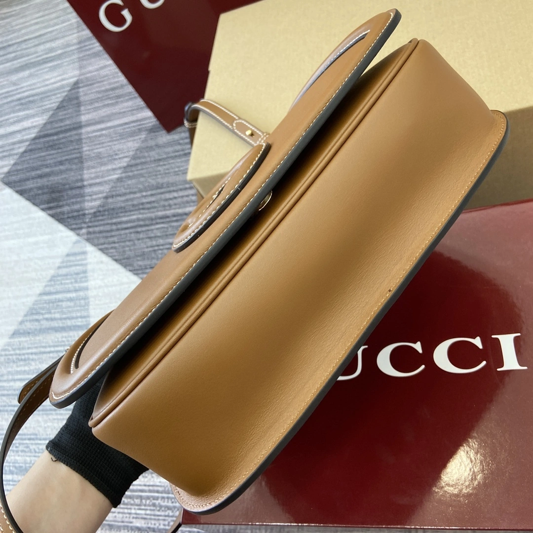 MOMO--6u33i 815714-AAEC2-2718 high quality version cowhide item:E-B815K2502