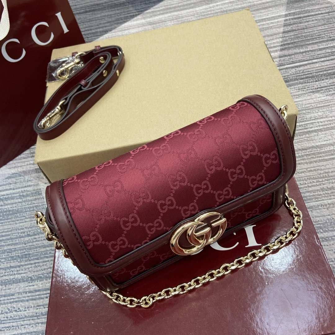 MOMO--6u33i 826761-FAEKL-6207 high quality version Go item:E-B815K2847