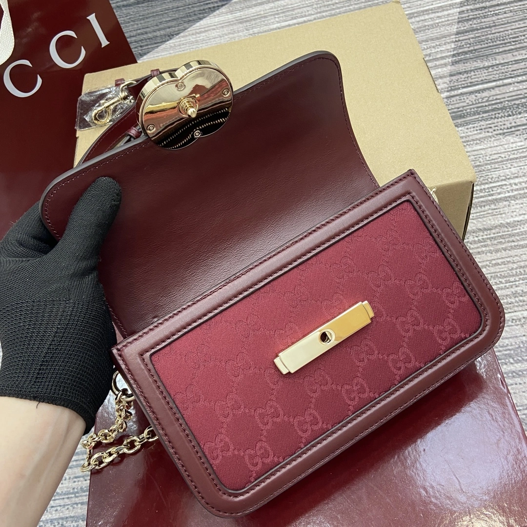 MOMO--6u33i 826761-FAEKL-6207 high quality version Go item:E-B815K2847