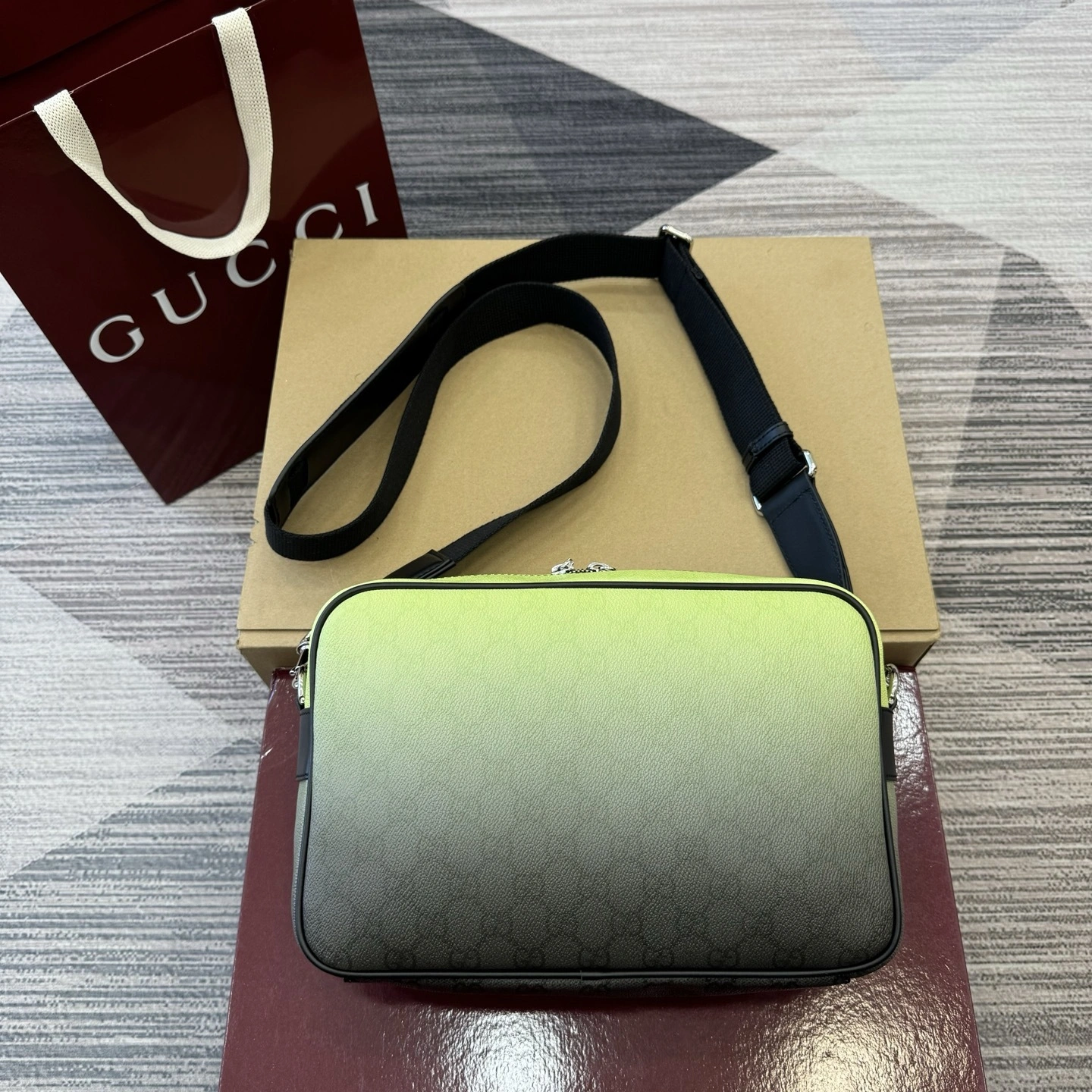 MOMO--6u33i 835690-FAERM-8451 high quality version item:E-B815K2515