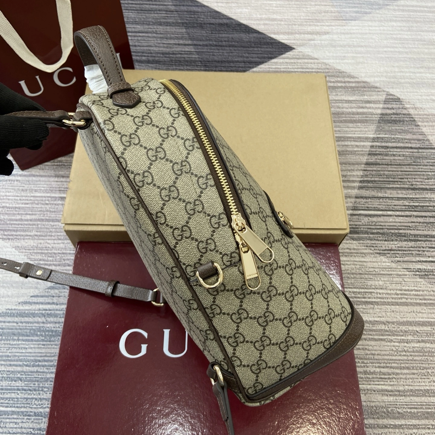 MOMO--6u33i 836856-FAE0J-9867 high quality version Ophidia item:E-B815K1911