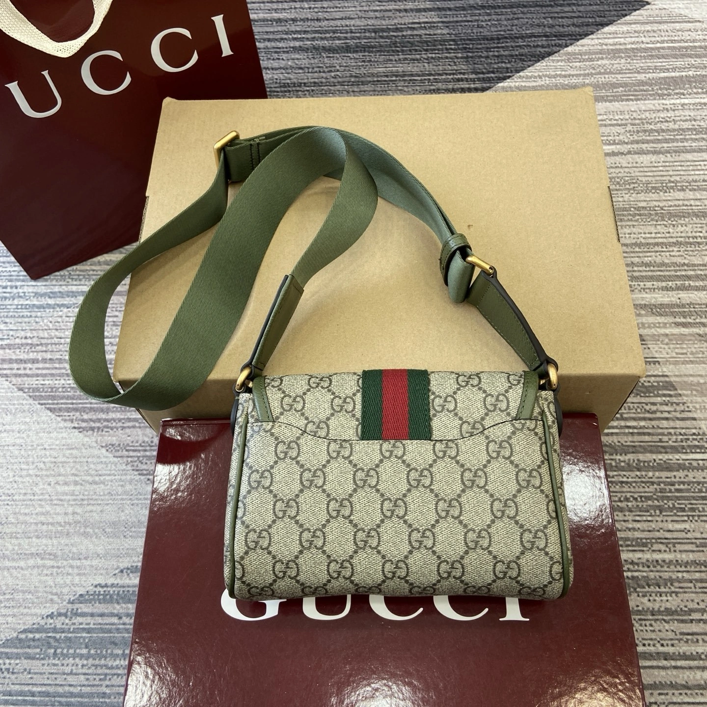 MOMO--6u33i 838599-FAEOF-9771 high quality version Ophidia item:E-B815K2043