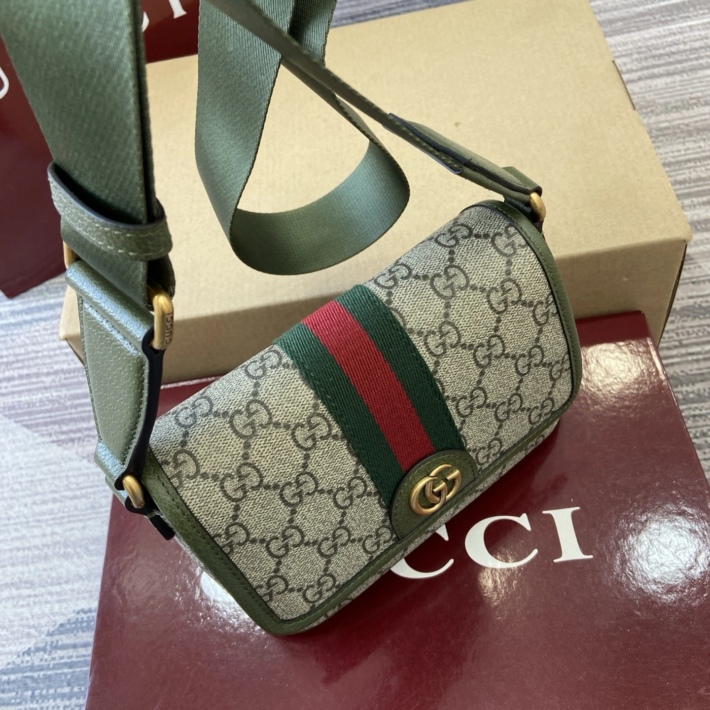MOMO--6u33i 838599-FAEOF-9771 high quality version Ophidia item:E-B815K2043