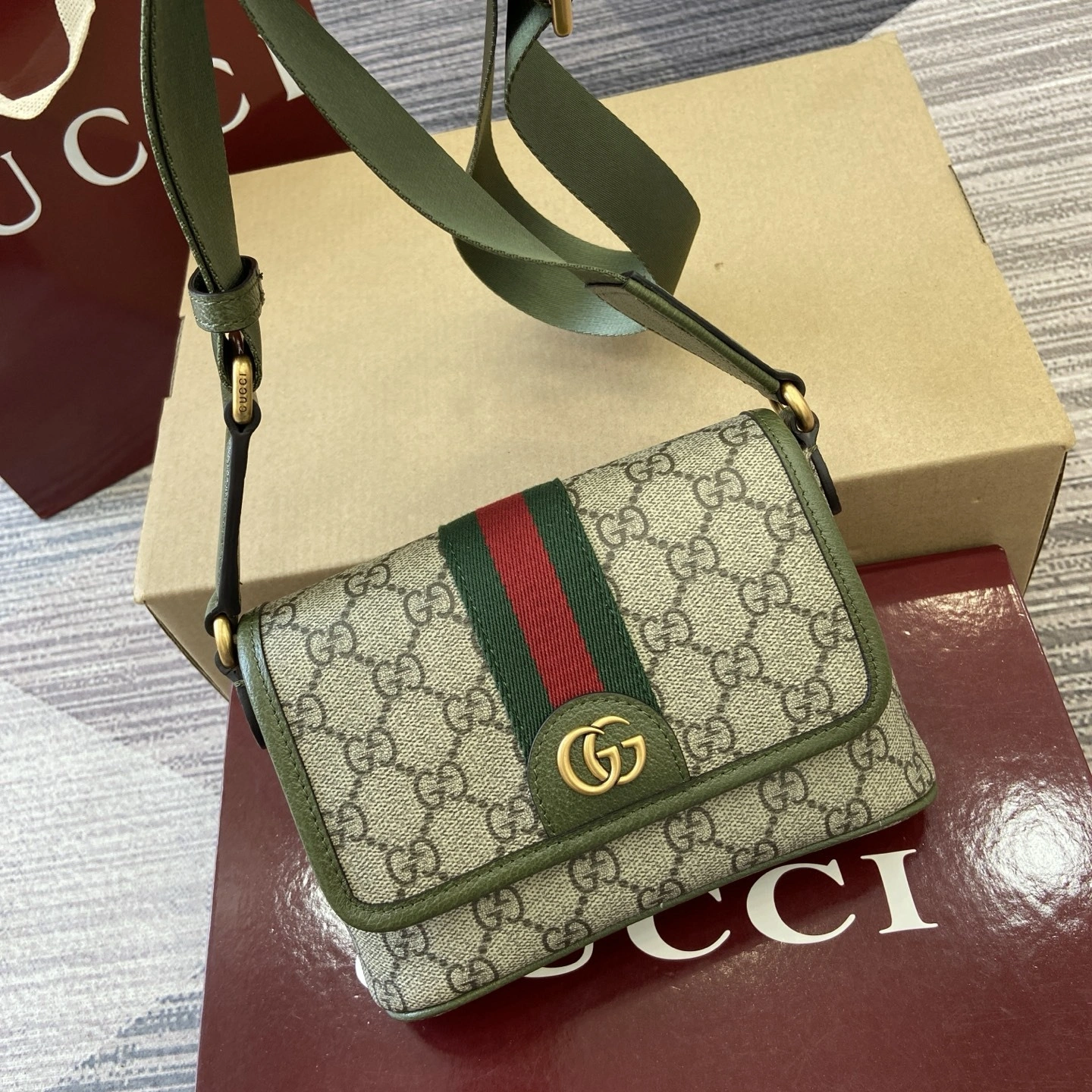 MOMO--6u33i 838599-FAEOF-9771 high quality version Ophidia item:E-B815K2043